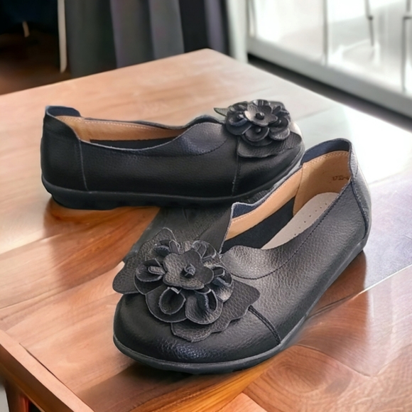 EURO HAND STITCHED Black Leather Flats 9.5 10 Floral Bubble Loafers Lagenlook - Picture 5 of 16